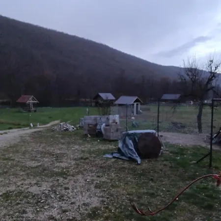 Kamp Suad Zaglavica